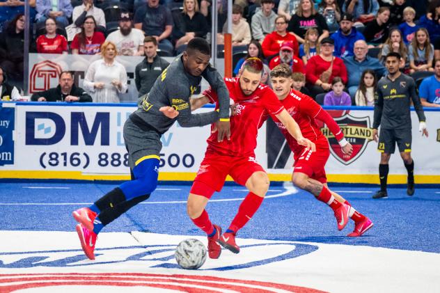 San Diego Sockers battle the Kansas City Comets