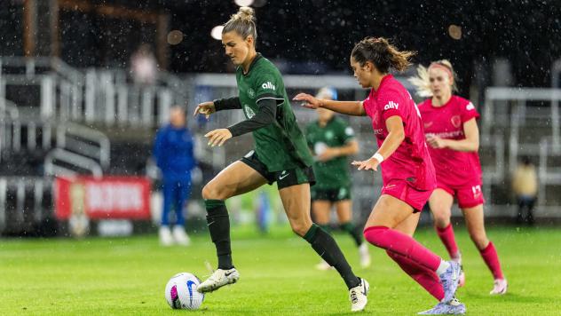 Racing Louisville FC Battles the North Carolina Courage