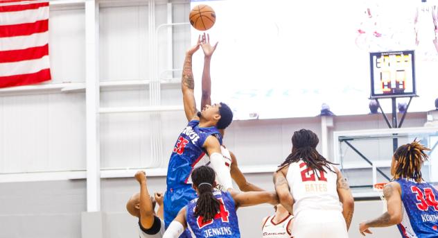 Cleveland Charge contest a rebound vs. the Motor City Cruise