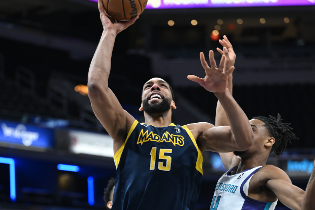 Indiana Mad Ants' Jahlil Okafor in action