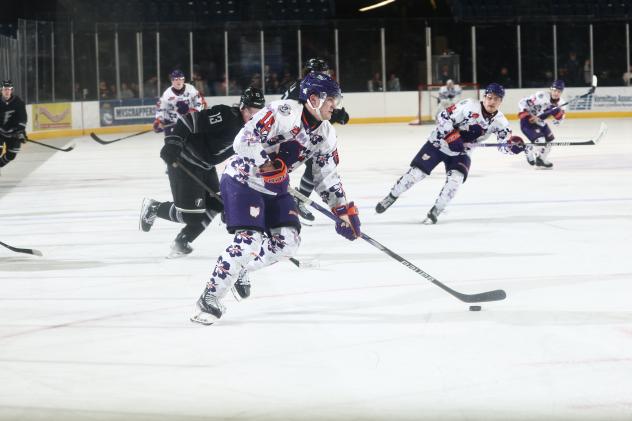 Youngstown Phantoms battle the Fargo Force