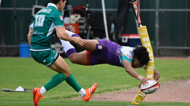 NOLA Gold dive for the corner against the Chicago Hounds