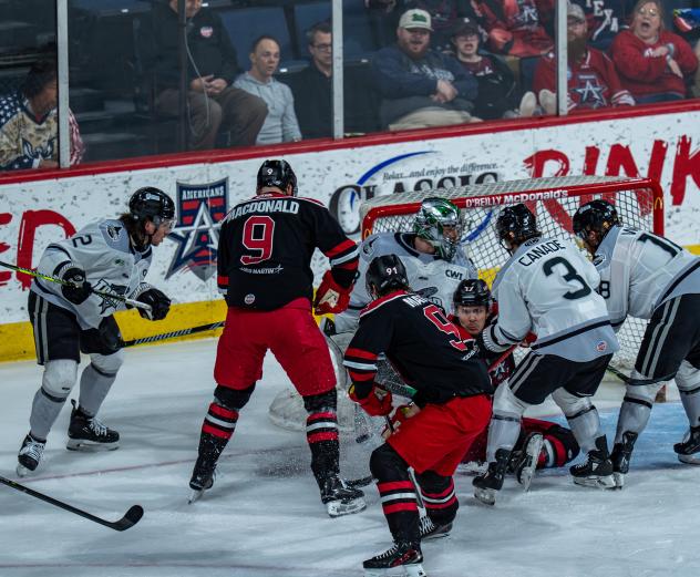Allen Americans push for the score against the Wichita Thunder