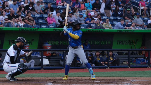Biloxi Shuckers outfielder Luis Lara