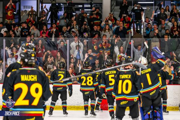 New Mexico Ice Wolves celebrate with their fans