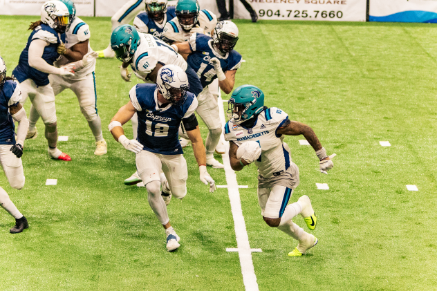 Massachusetts Pirates vs. the Jacksonville Sharks