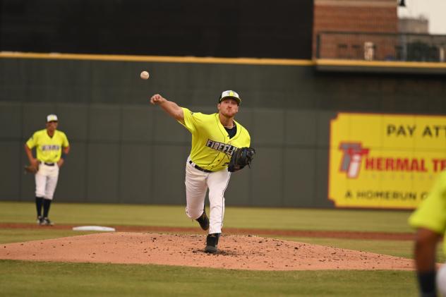 Columbia Fireflies pitcher Tanner Jones
