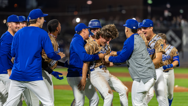 Tulsa Drillers celebrate win