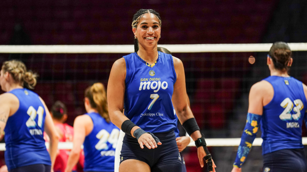 San Diego Mojo middle blocker Ronika Stone