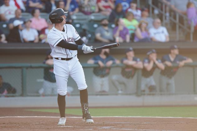 Kansas City Monarchs' Robbie Glendinning at bat