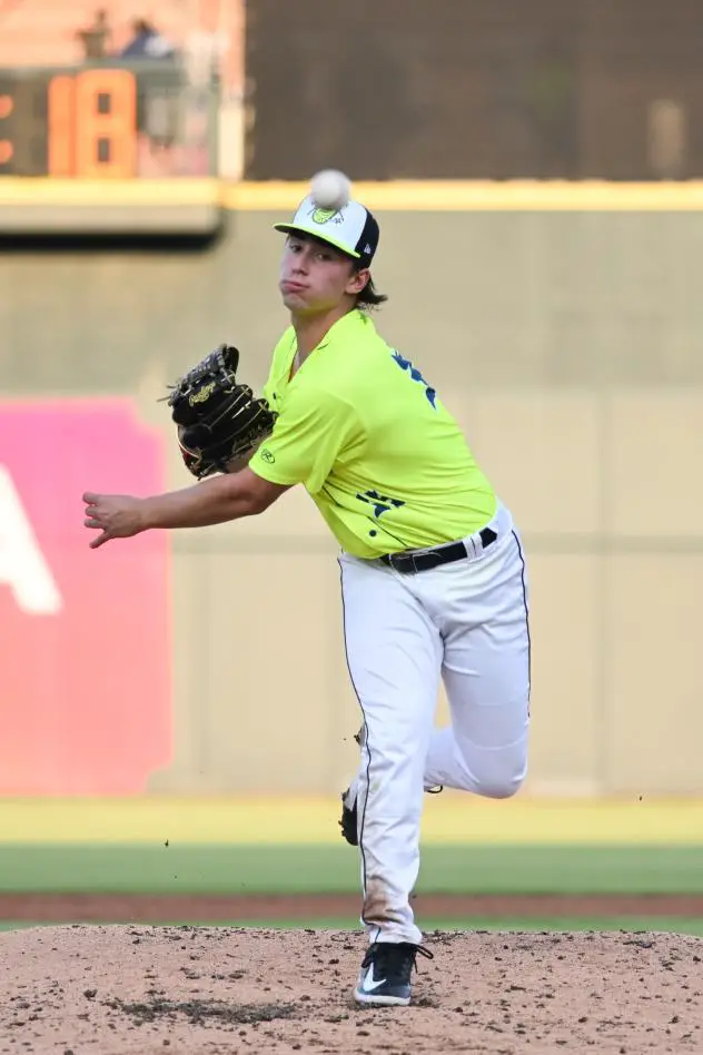 Columbia Fireflies pitcher David Shields