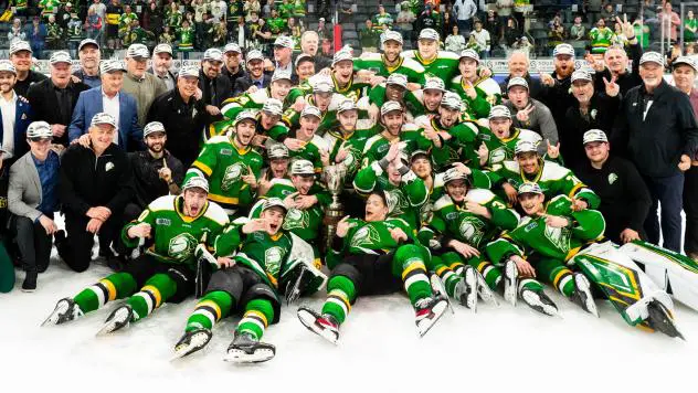 London Knights with the J. Ross Robertson Cup as OHL Champions
