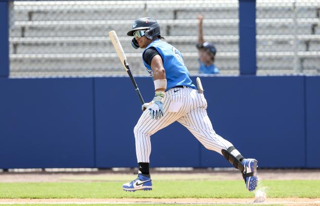 Tampa Tarpons second baseman Juan Matheus