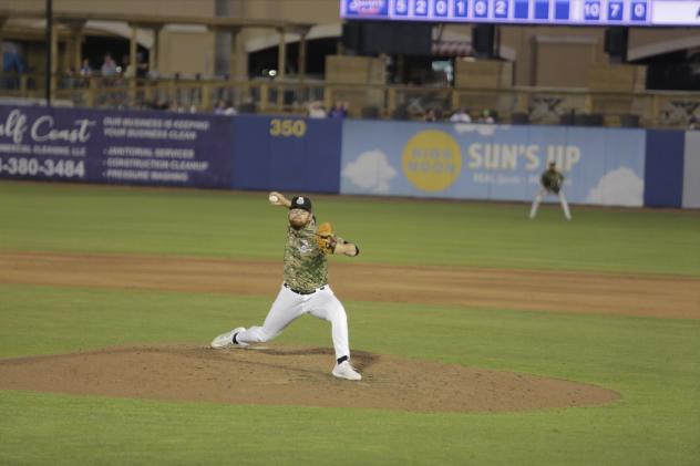 Biloxi Shuckers pitcher Demetrius Hill