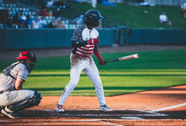 Lincoln Saltdogs at bat