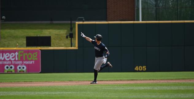 Rafael Flores of the Somerset Patriots rounds the bases