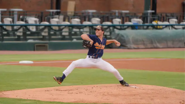 Down East Bird Dawgs' Zach Grace on the mound