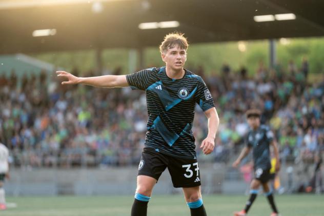 Tacoma Defiance midfielder Snyder Brunell