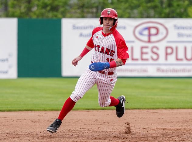 Ottawa Titans infielder Aaron Casillas