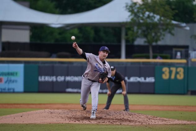 Pensacola Blue Wahoos deliver a pitch