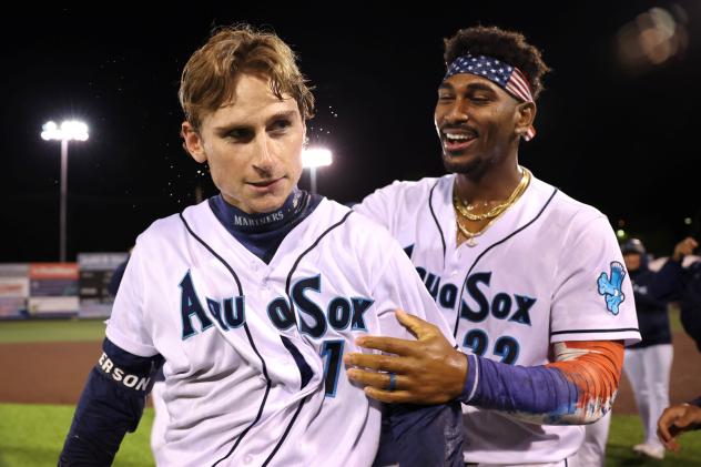 Everett AquaSox congratulate Colt Emerson
