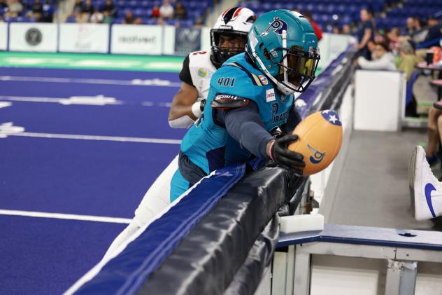 Massachusetts Pirates up against the boars vs. the Jacksonville Sharks