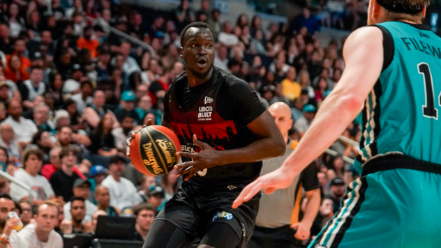 Ottawa Blackjacks' Deng Adel and Winnipeg Sea Bears' Kyler Filewich on game night