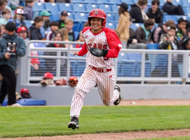Ottawa Titans infielder Jo Oyama