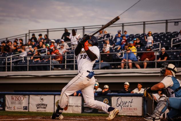 Fond du Lac Dock Spiders first baseman Jarren Sanderson