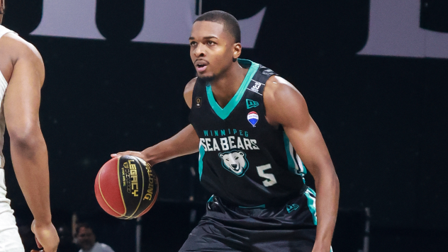 Winnipeg Sea Bears' Tevian Jones
