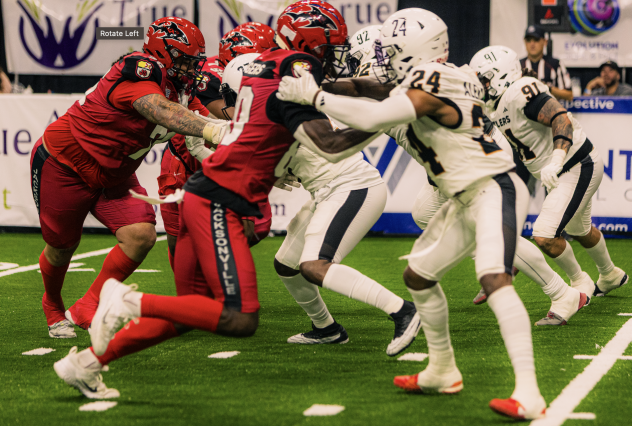 Jacksonville Sharks battle the Arizona Rattlers