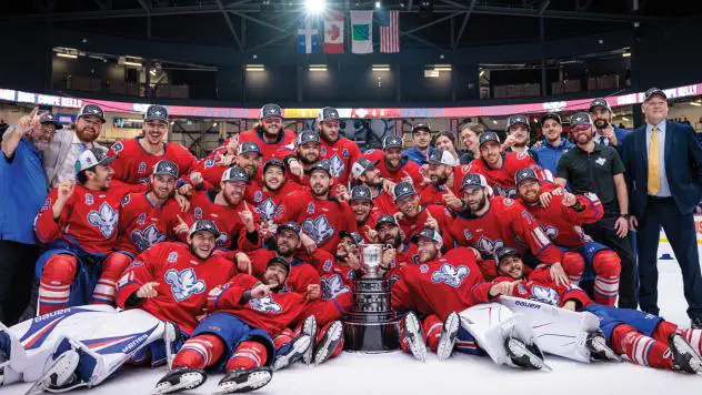 Trois-Rivières Lions pose with the ECHL Kelly Cup