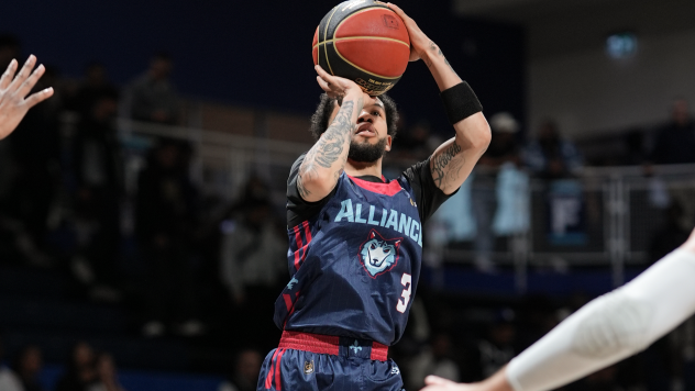 Montreal Alliance guard Tavian Dunn-Martin