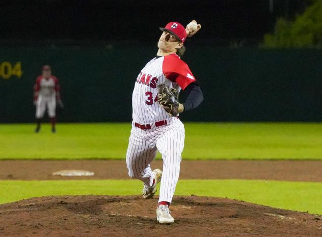Ottawa Titans pitcher Brett Garcia