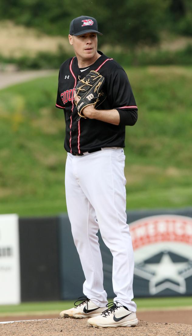 Sioux City Explorers pitcher J.D. Scholten