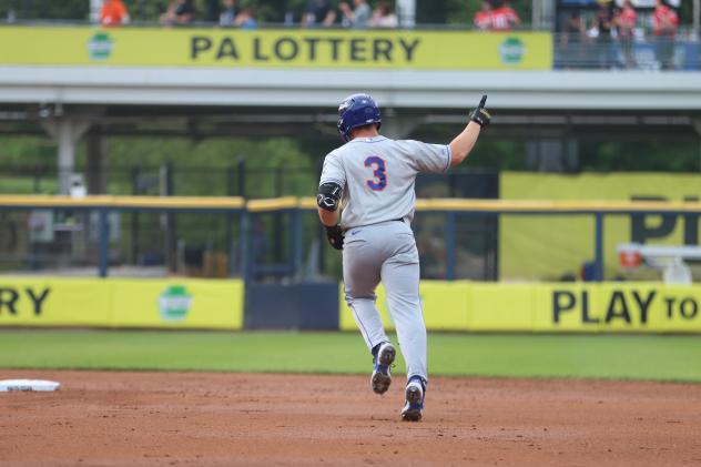 Jakson Reetz of the Syracuse Mets rounds the bases