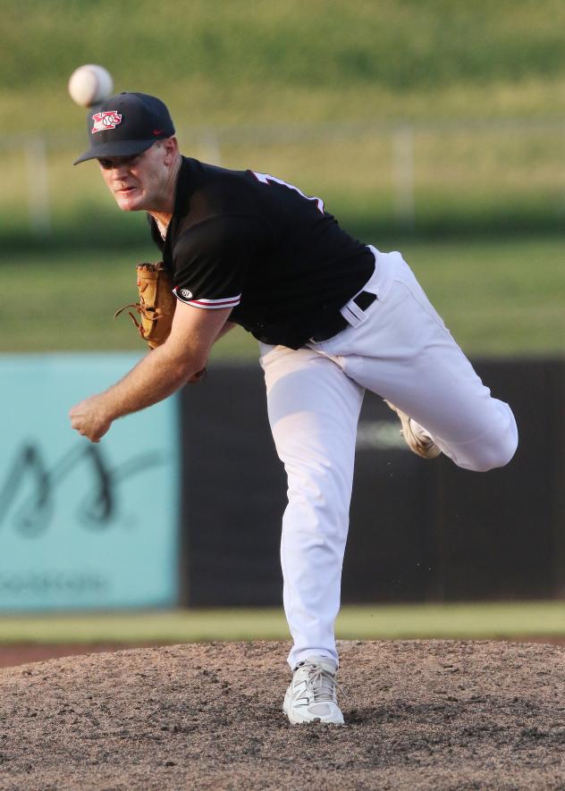 Sioux City Explorers' Austin Drury in action