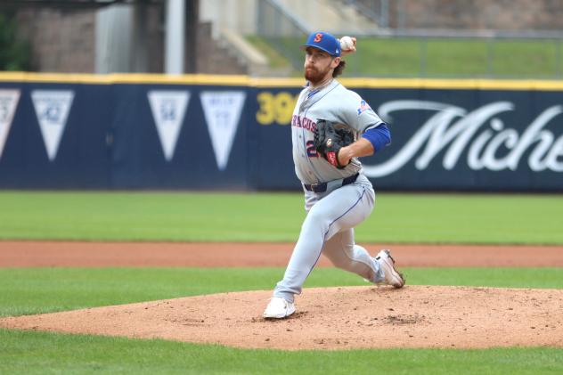 Syracuse Mets pitcher Nolan McLean