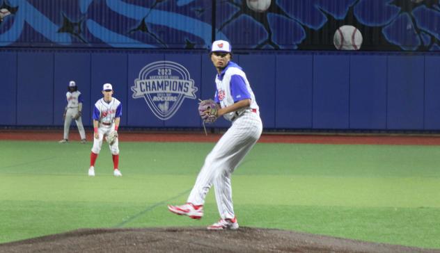 Green Bay Rockers pitcher Kamar Dove