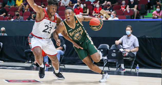 Devontè Bandoo with the Saskatchewan Rattlers