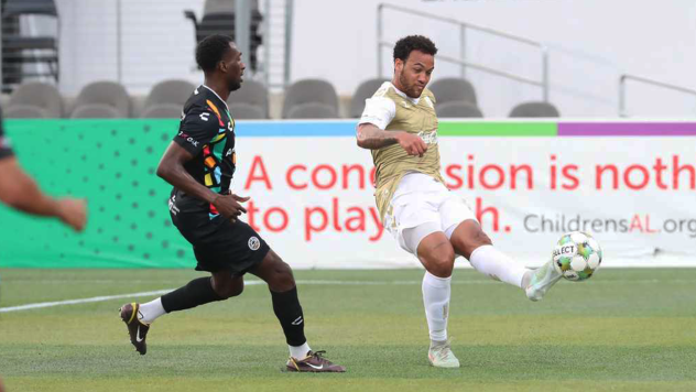 Birmingham Legion FC and Oakland Roots SC in action