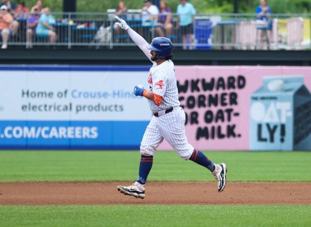Chris Williams of the Syracuse Mets rounds the bases