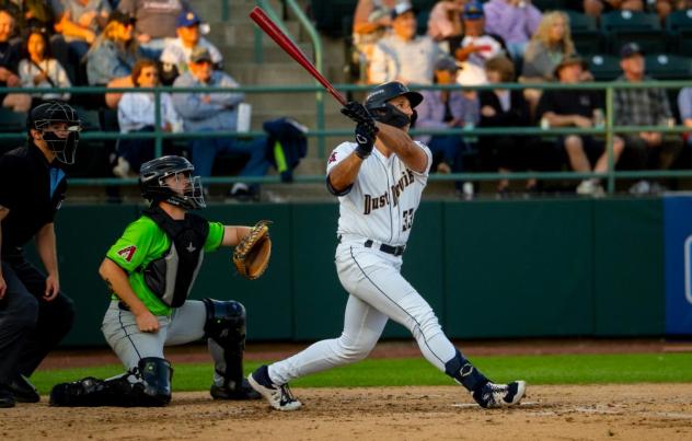 Tri-City Dust Devils first baseman Matt Coutney