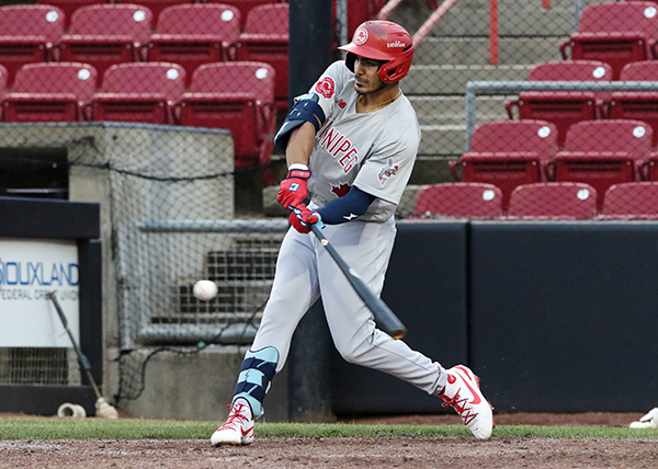 Roby Enríquez of the Sioux City Explorers