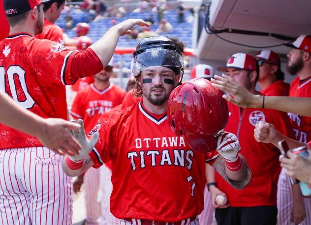 Ottawa Titans infielder AJ Wright