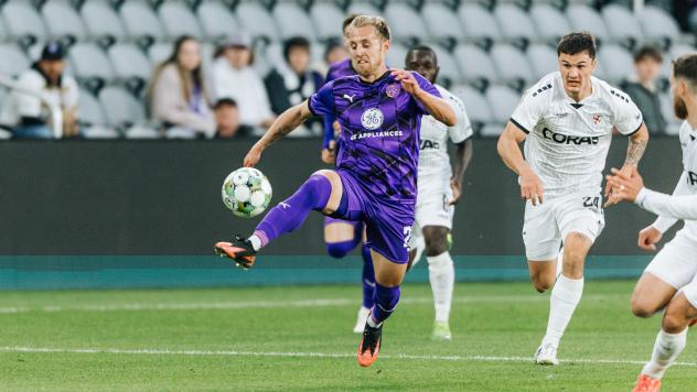 Louisville City FC forward Sam Gleadle