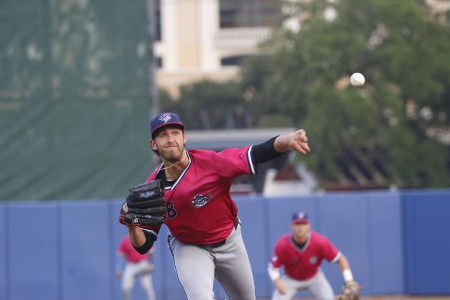 Pensacola Blue Wahoos pitcher Thomas White