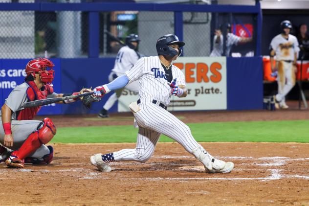 Tampa Tarpons' Juan Matheus at bat