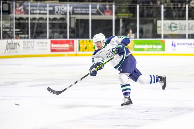 Maine Mariners defenseman Justin Bean