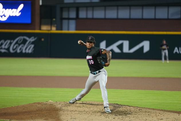 Pensacola Blue Wahoos pitcher Nigel Belgrave